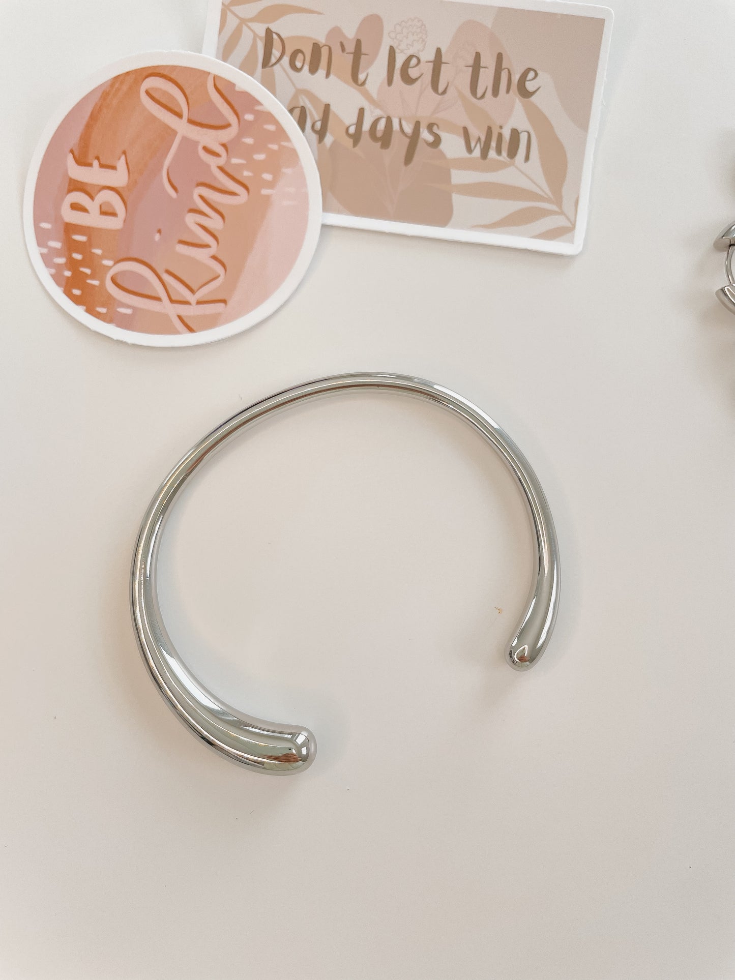 Bangle en forma C