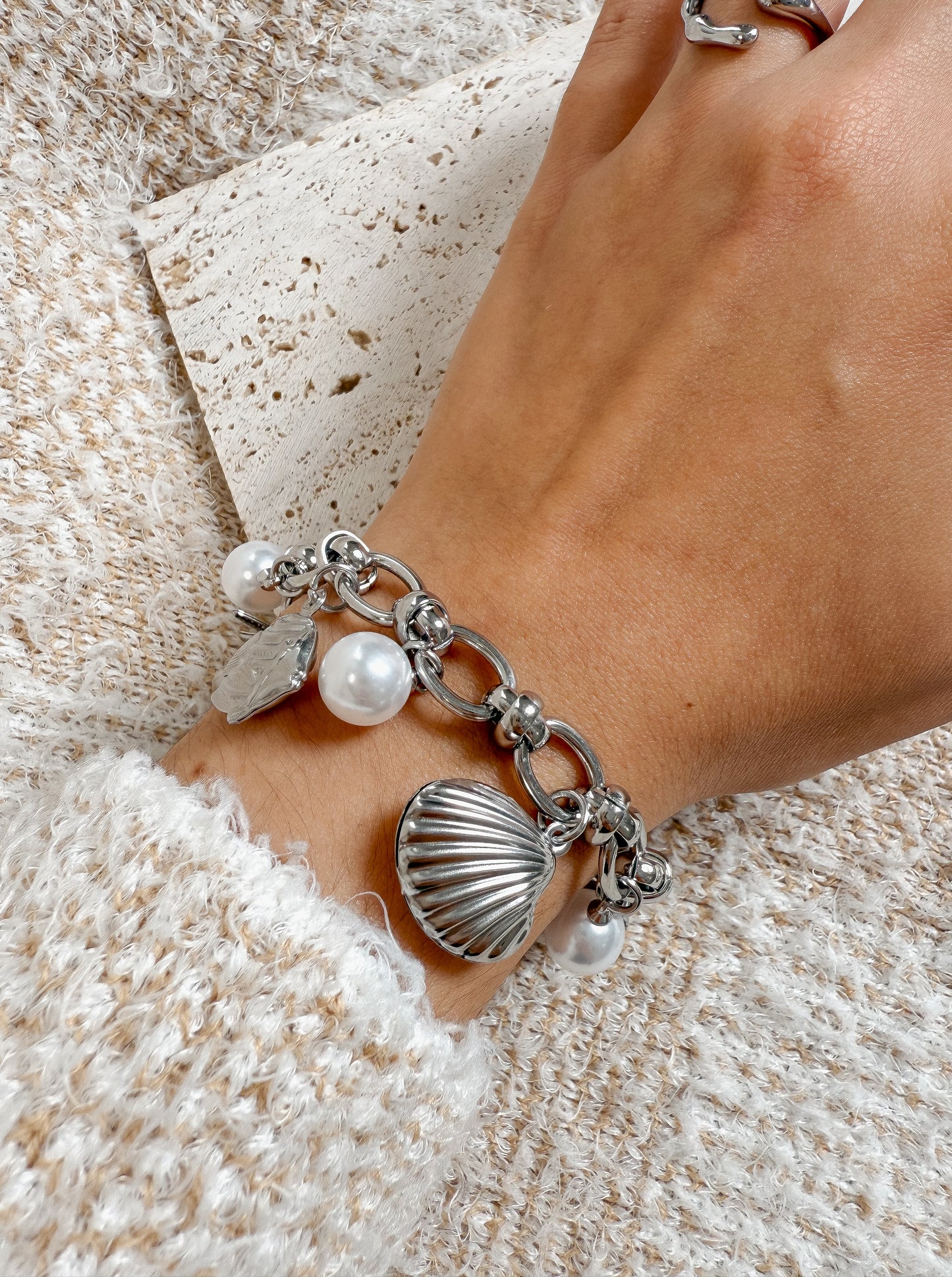Pulsera de eslabones con charms de playa
