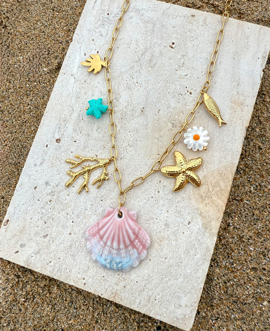 Collar con charms de playa