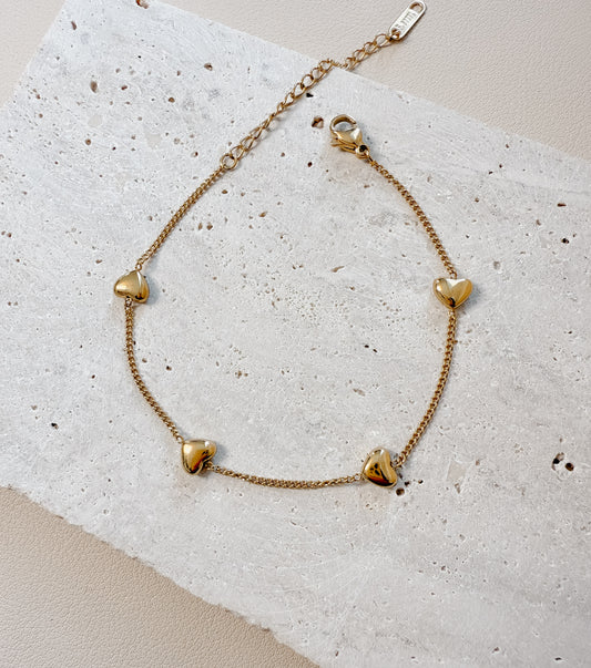 Pulsera de corazones