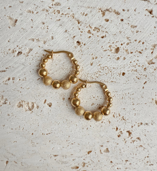 Aretes de bolitas