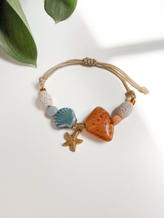 Pulsera hecha a mano de verano